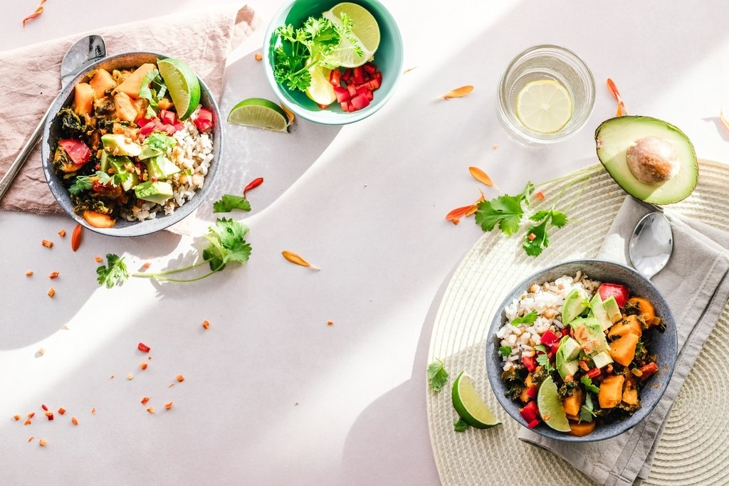 健康蔬食沙拉與蔬菜碗.jpg