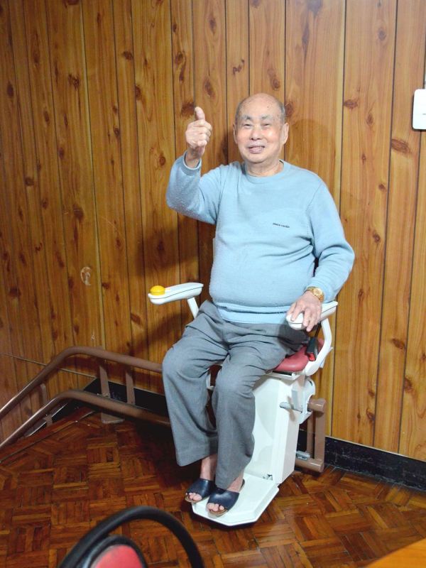 解決雙腳無力爬梯的煩惱